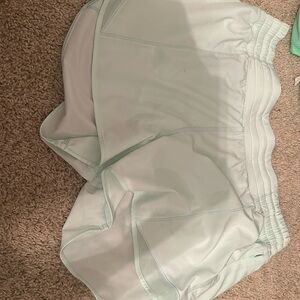 Size 12 lululemon hotty hots 4 inch
